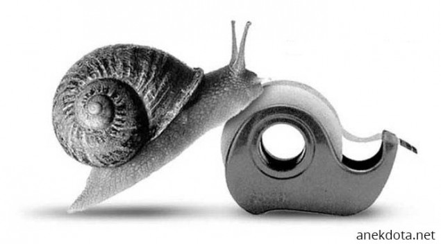 Σ’αγαπώ!! -Μα,είμαι σελοτέιπ! 