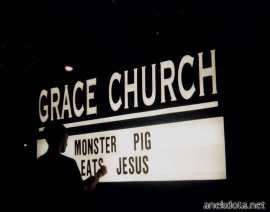 Monster pig eat Jesus 