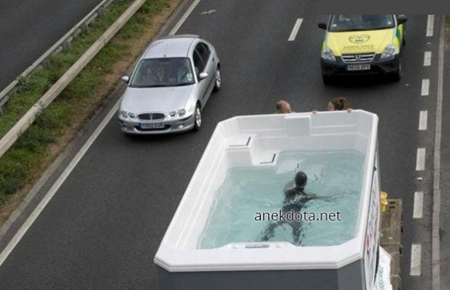 Κινητή πισίνα 