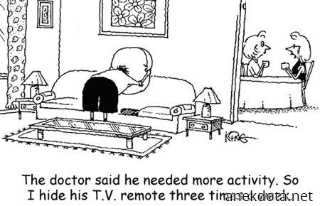 Του κρύβω το τηλεκοντρόλ μπας και σηκωθεί λίγο 